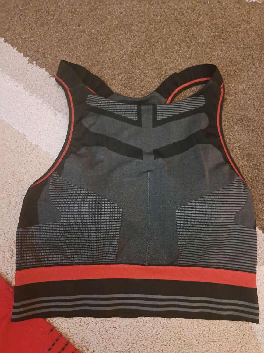 Zestaw sportowy, set,  komplet sportowy legginsy i top rozmiar S/M