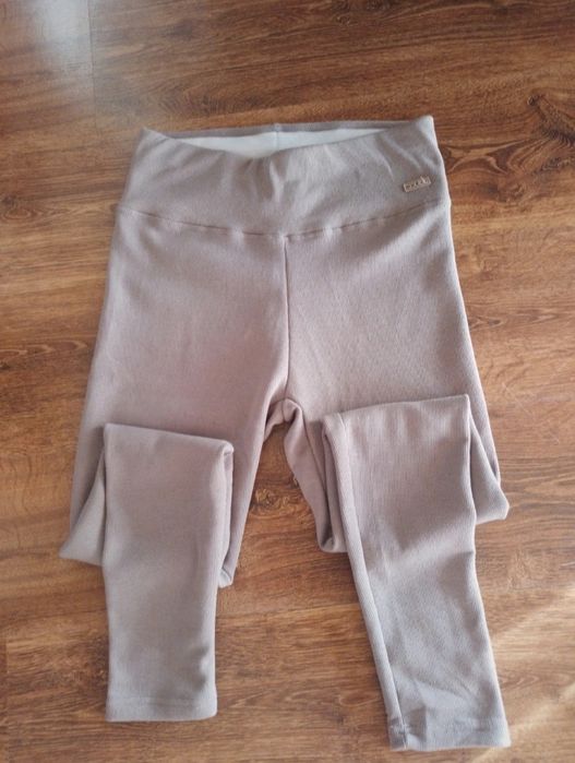 Prążkowane legginsy Moraj L 40 beżowe lekko ocieplane