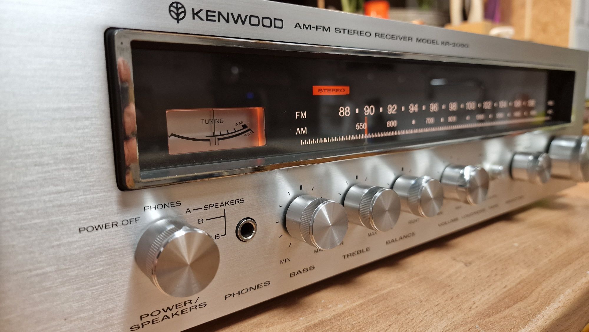 Kenwood KR-2090 Stereo Receiver