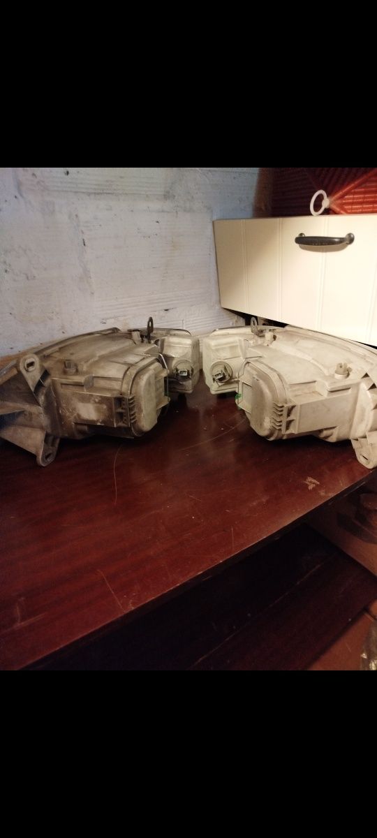 Ópticas da frente  Ford Escort ano 2000
