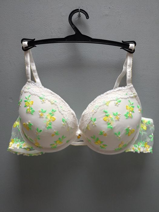 Cudny biustonosz Censored roz 85D  Nowy