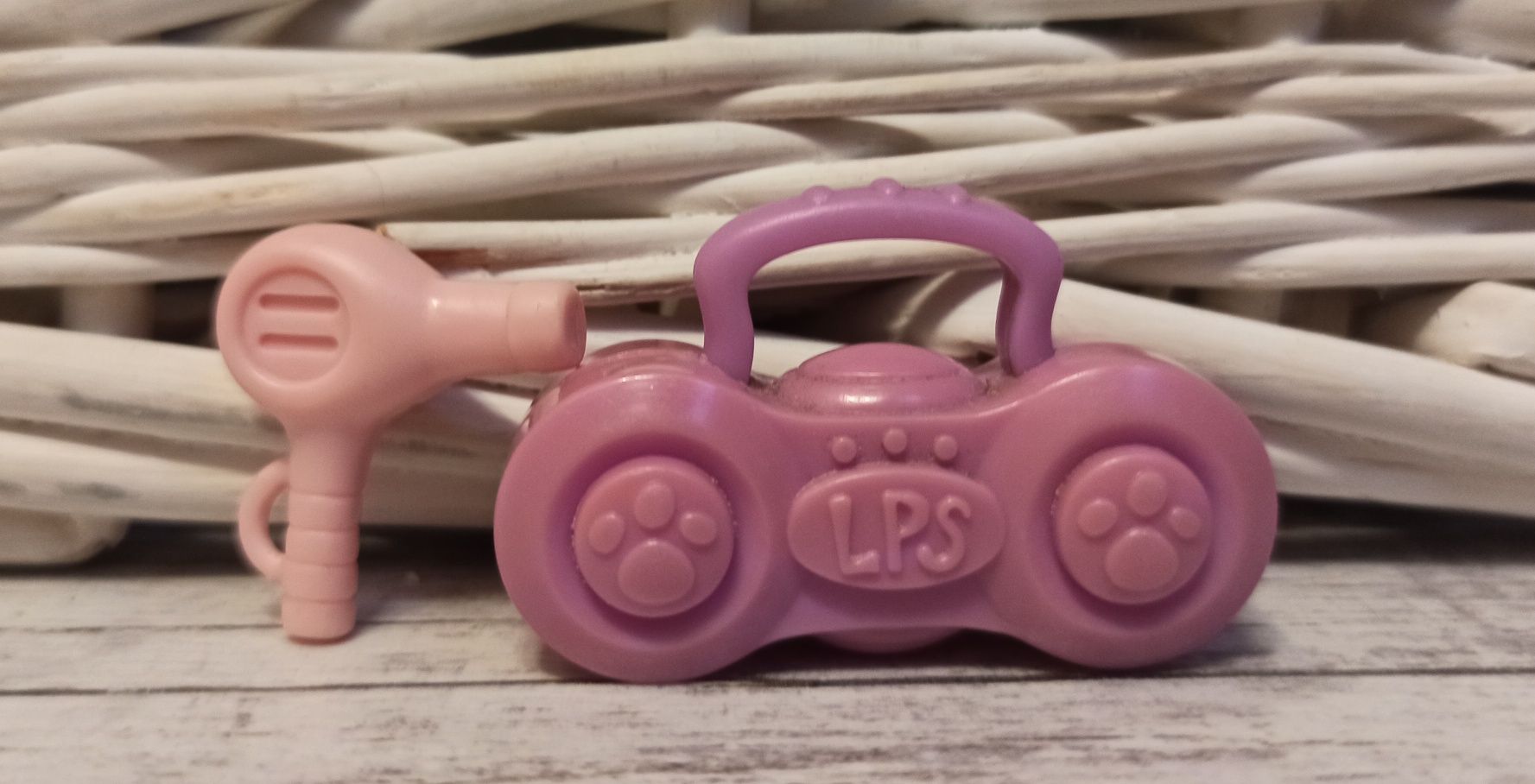 Littlest Pet Shop zestaw piesek i skunks używane unikat