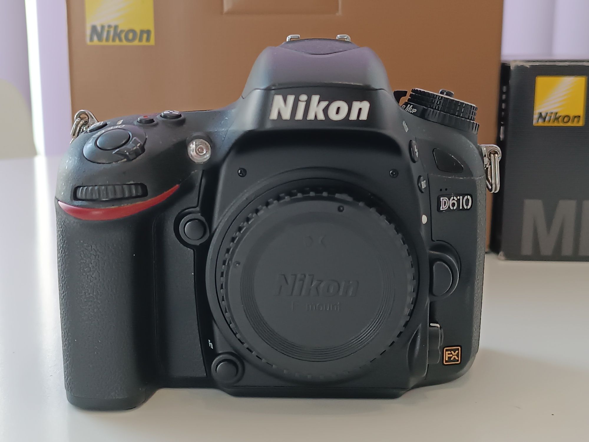 Nikon D610 com oferta de Grip original Nikon