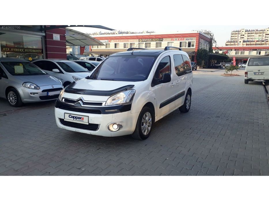 Citroen Berlingo, Peugeot Partner Дефлектор капота (мухобойка) EuroCap