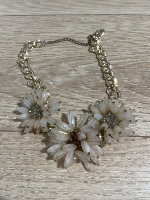 Brincos e ganchos de cabelo