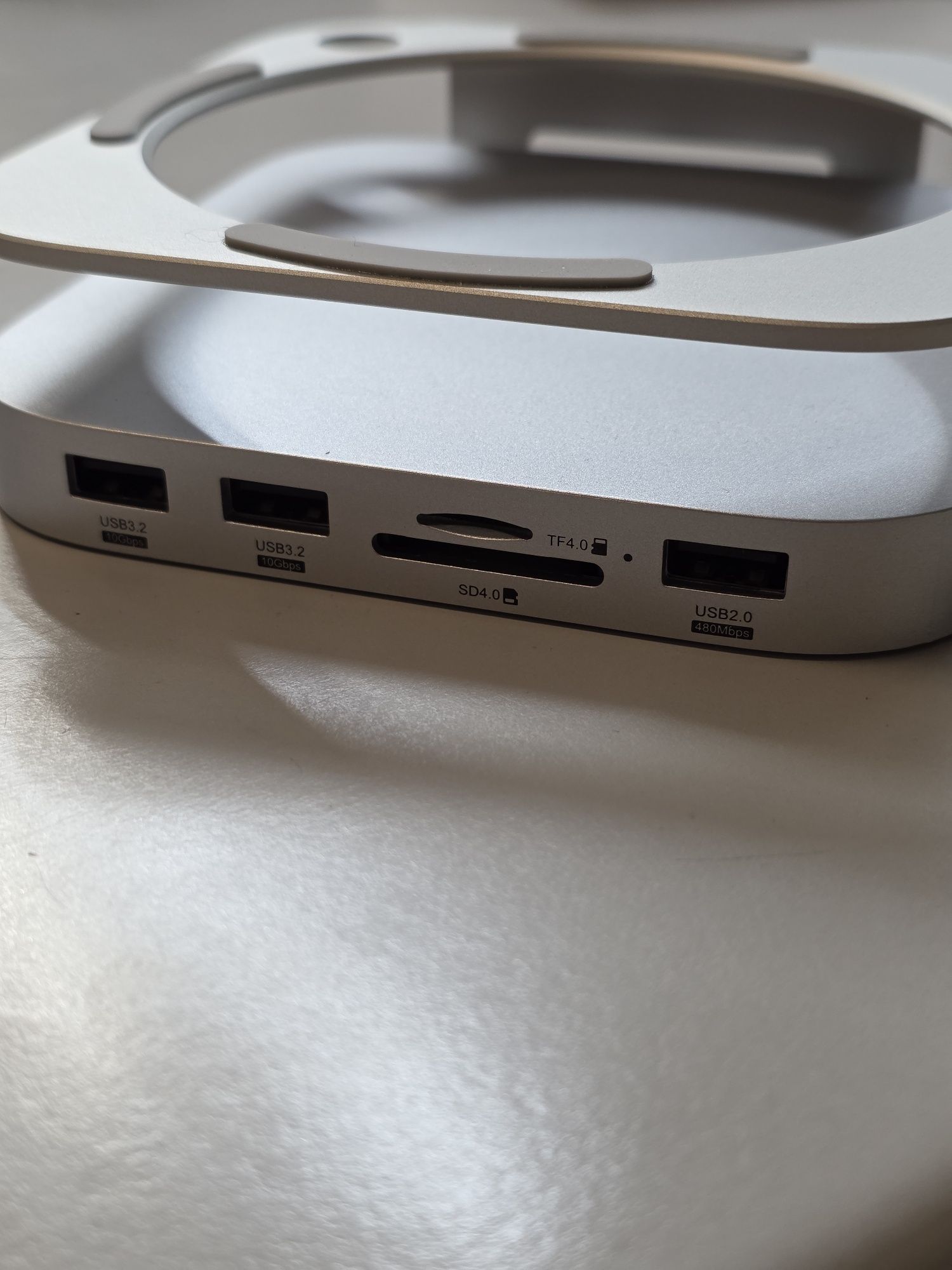 Hub USB-C Hagibis com Suporte para SSD M.2 –  Mac Mini M4/M4 Pro