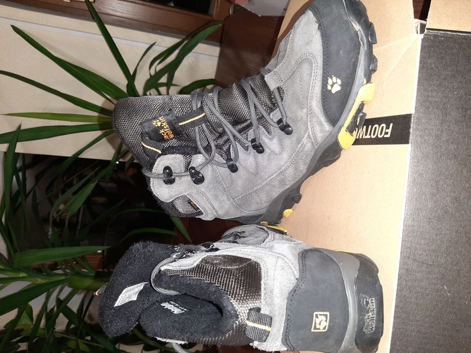 Черевики, чобітки дитячі. Jack Wolfskin.