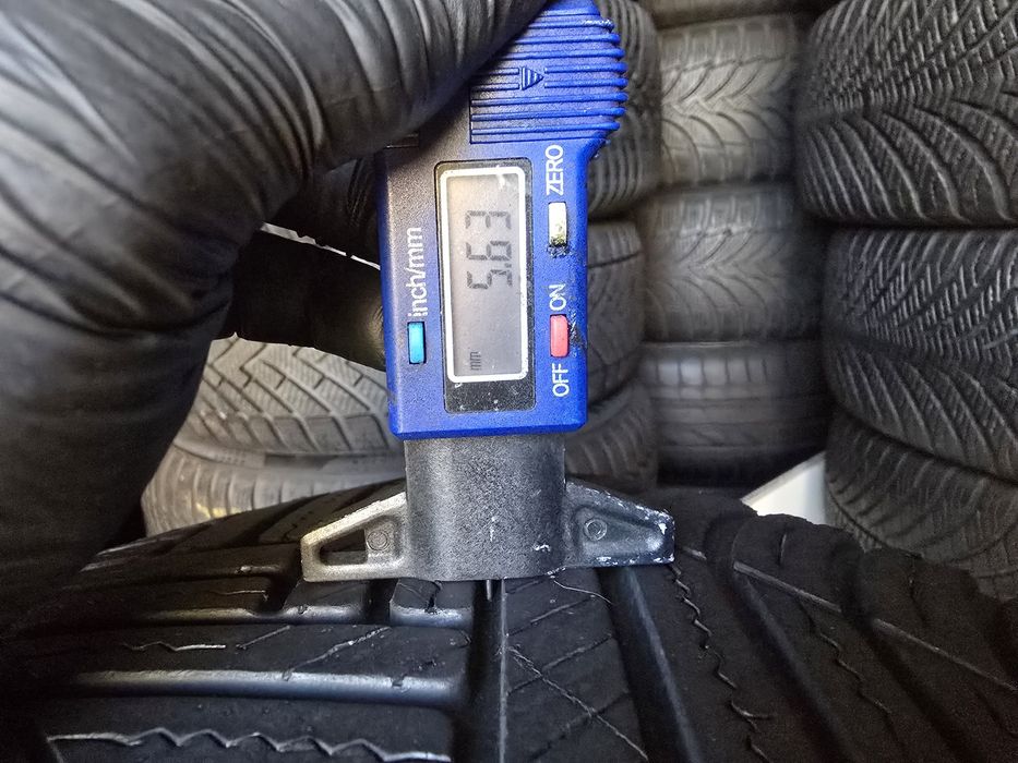 Sprzedam 4 opony 225/45 17" Hankook wielosezonowe