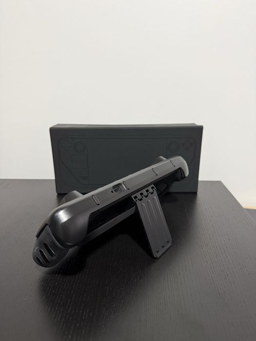 Steam Deck 512 GB OLED com capa Killswitch travel kit e dock adapter
