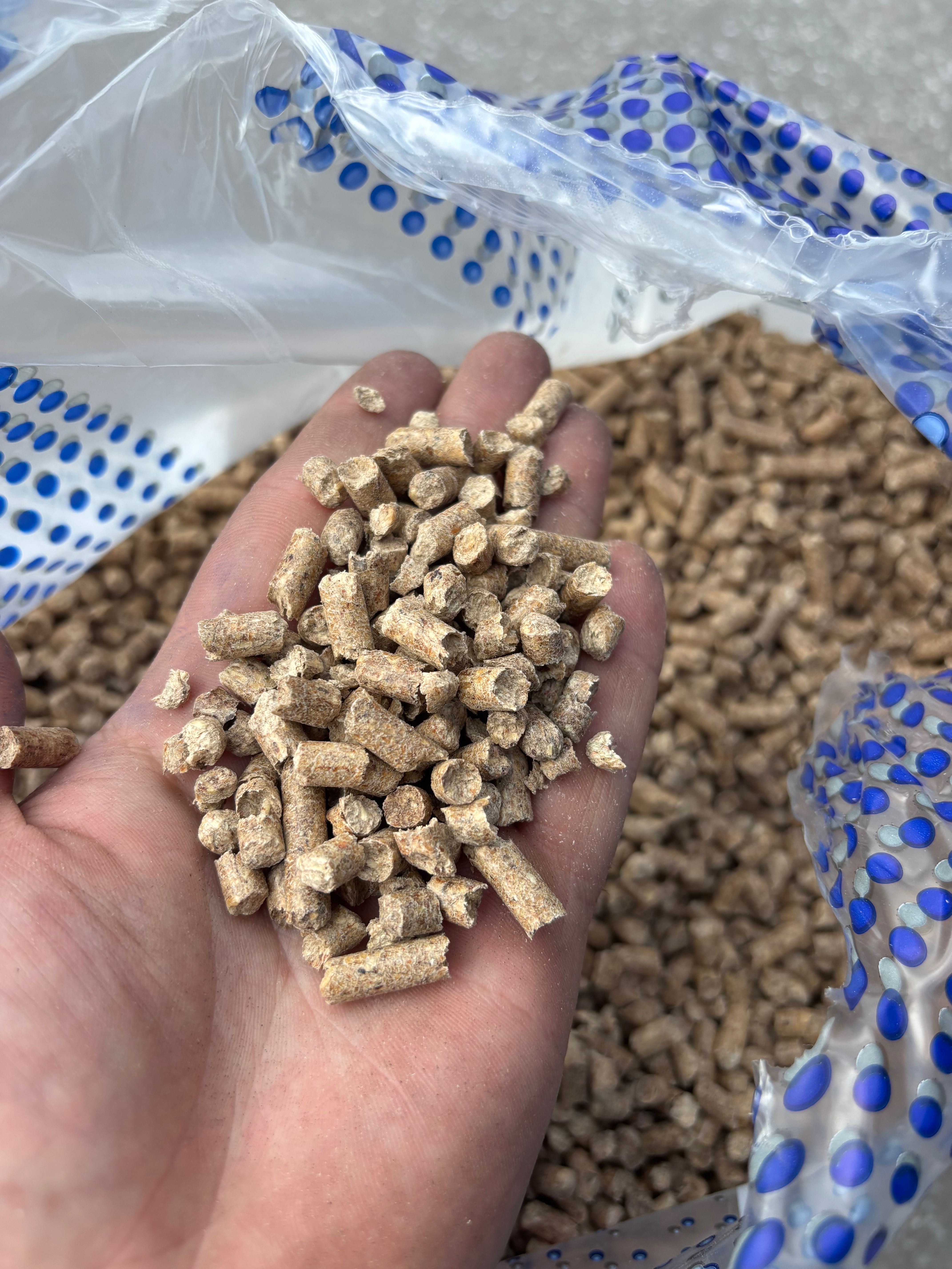 Pellet drzewny a1