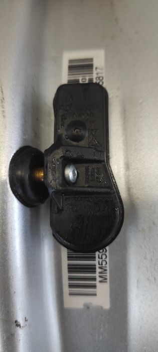 563 Felgi aluminiowe Hyundai R 14 4x100 Bardzo Ładne Czujniki