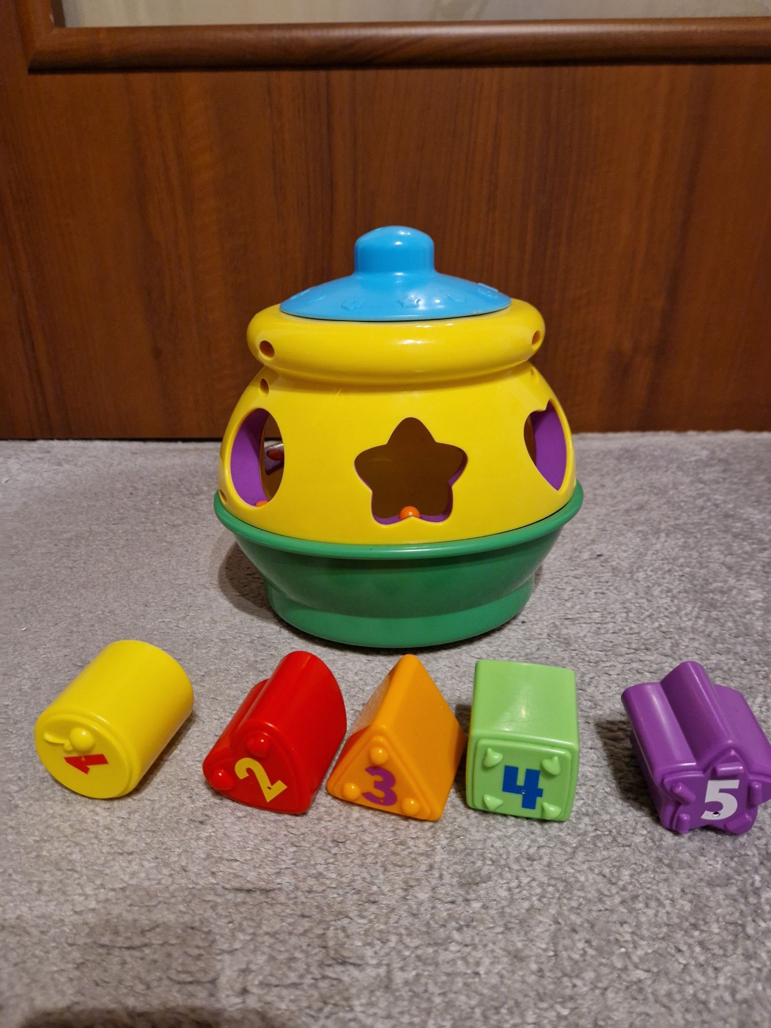 Fisher Price garnuszek