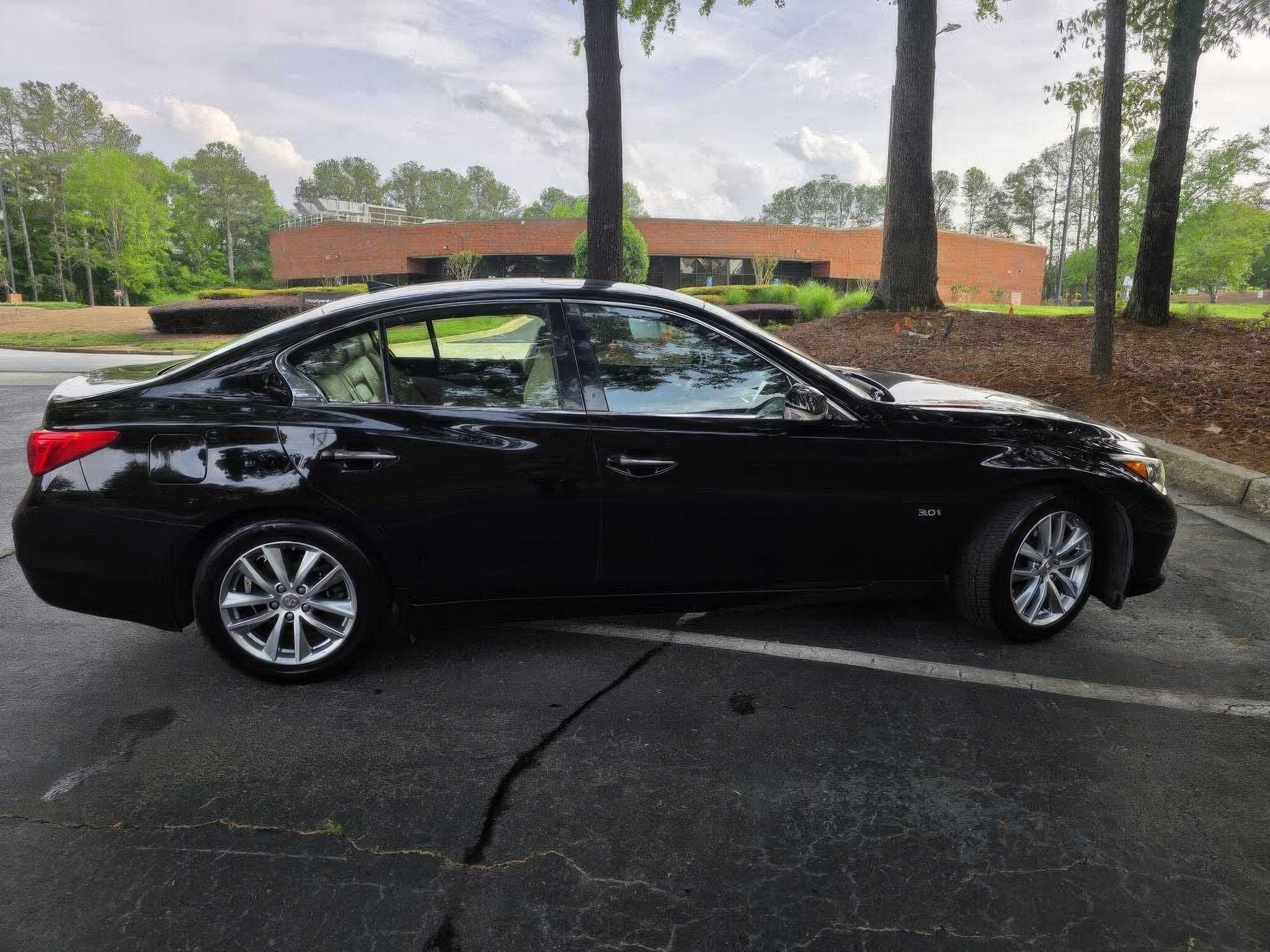 2016 INFINITI Q50 3.0t Premium RWD