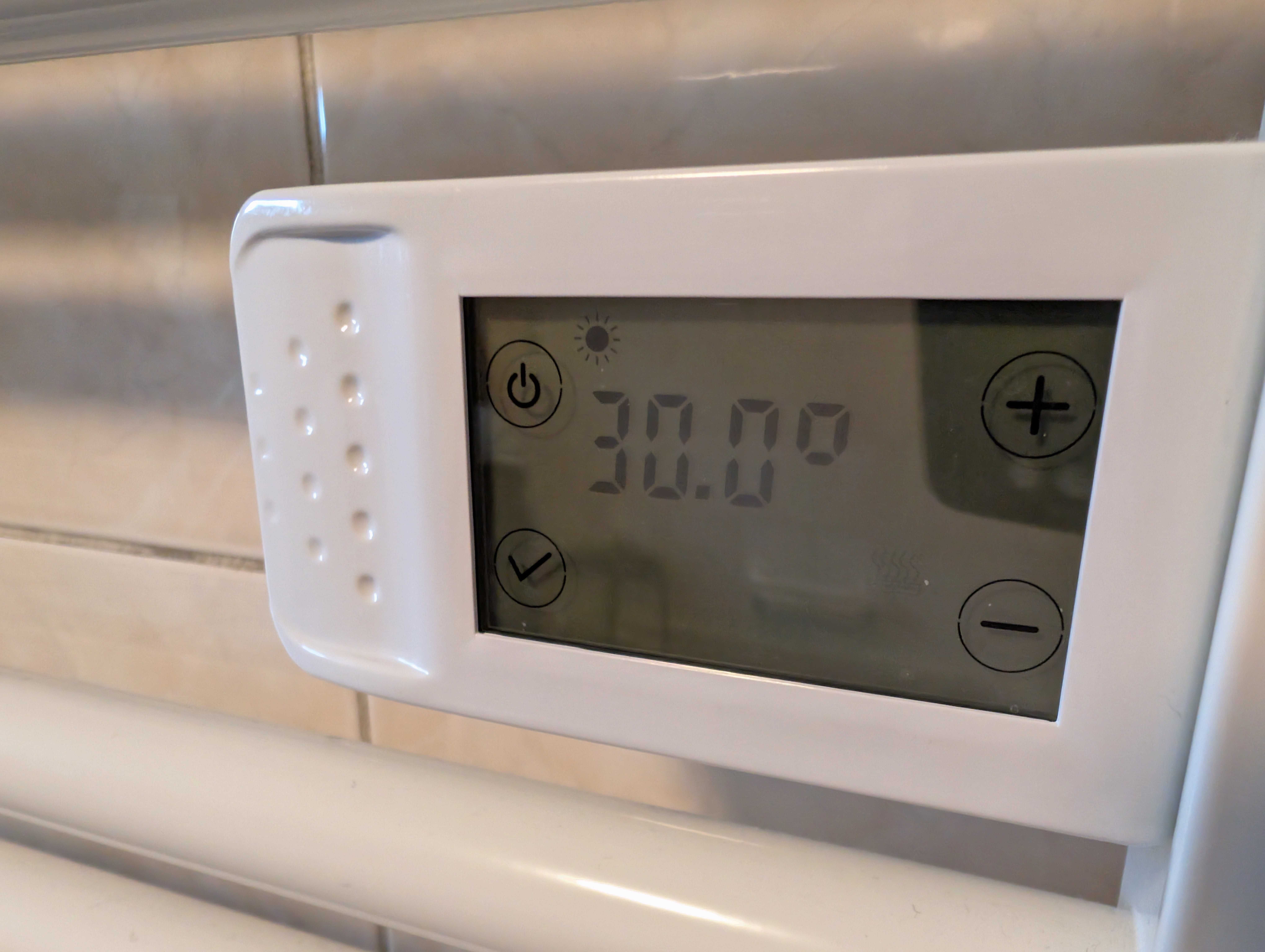 Grzejnik elektryczny łazienkowy EBERG ETW 500W