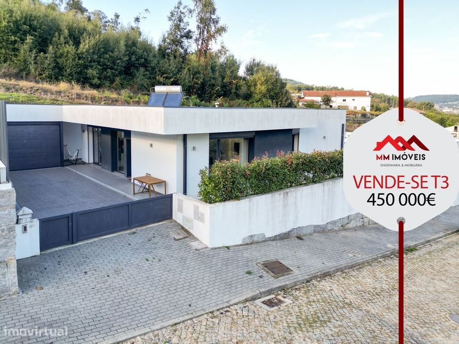 Moradia T3 | Térrea | 4 Frentes | Jardim | Garagem Box