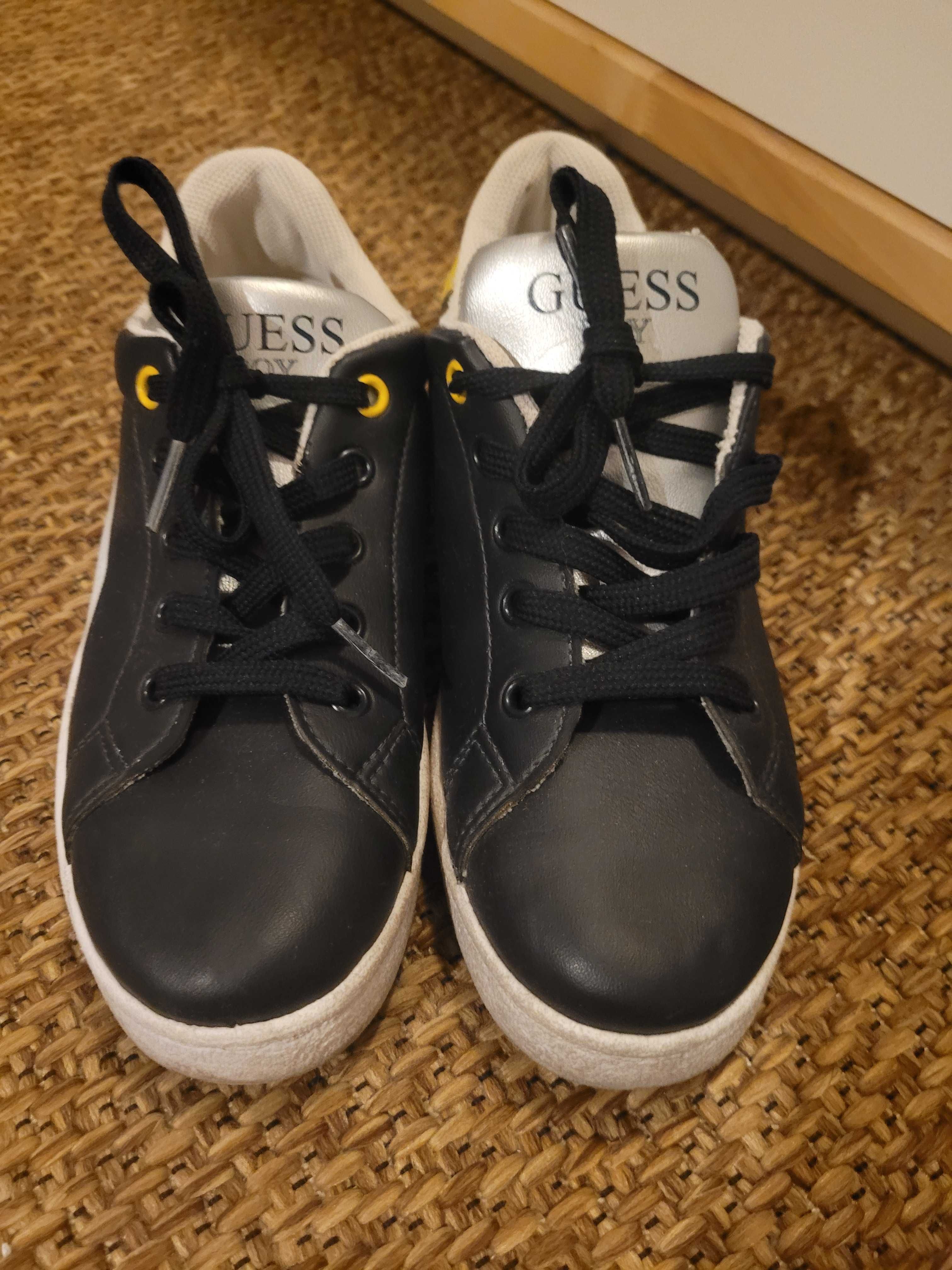 Buty chlopiece guess