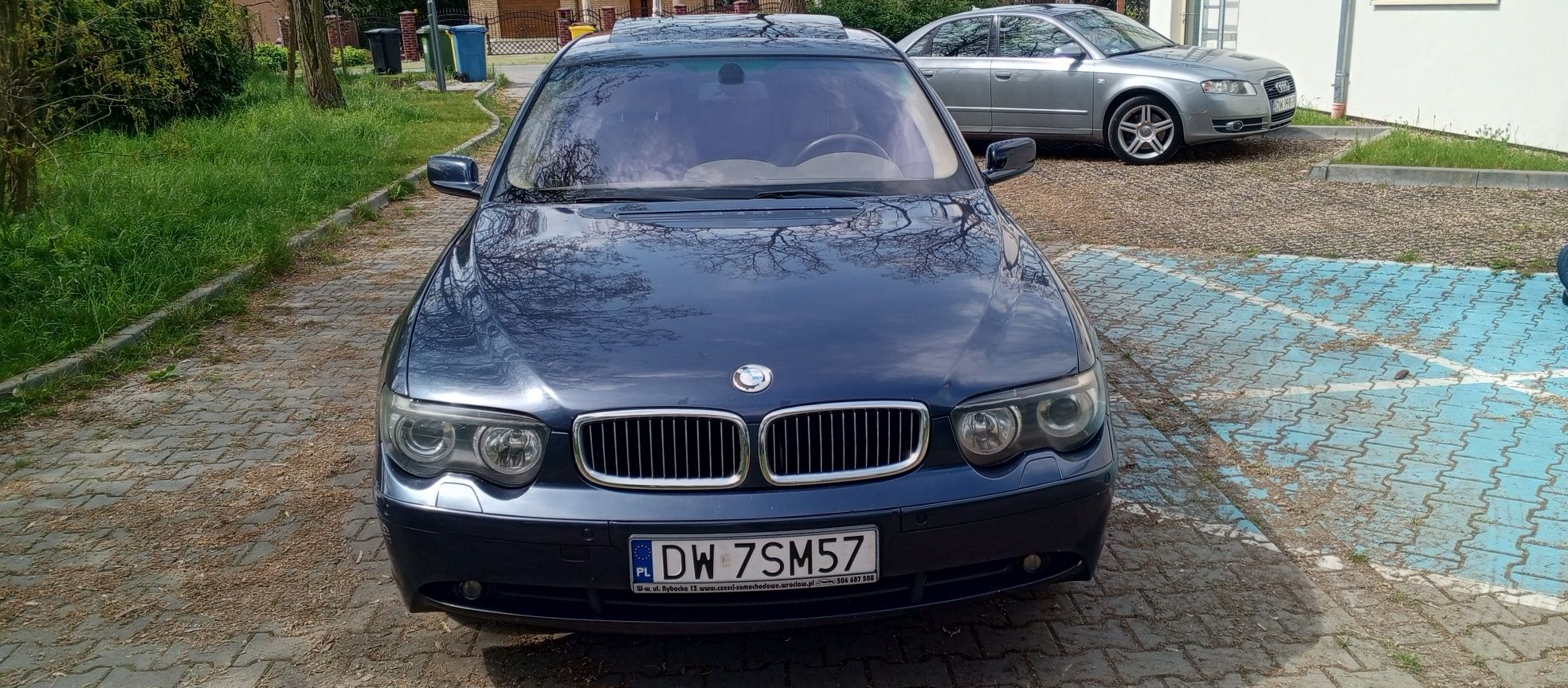 BMW E65 745i 333 KM bardzo bogate wyposażenie
