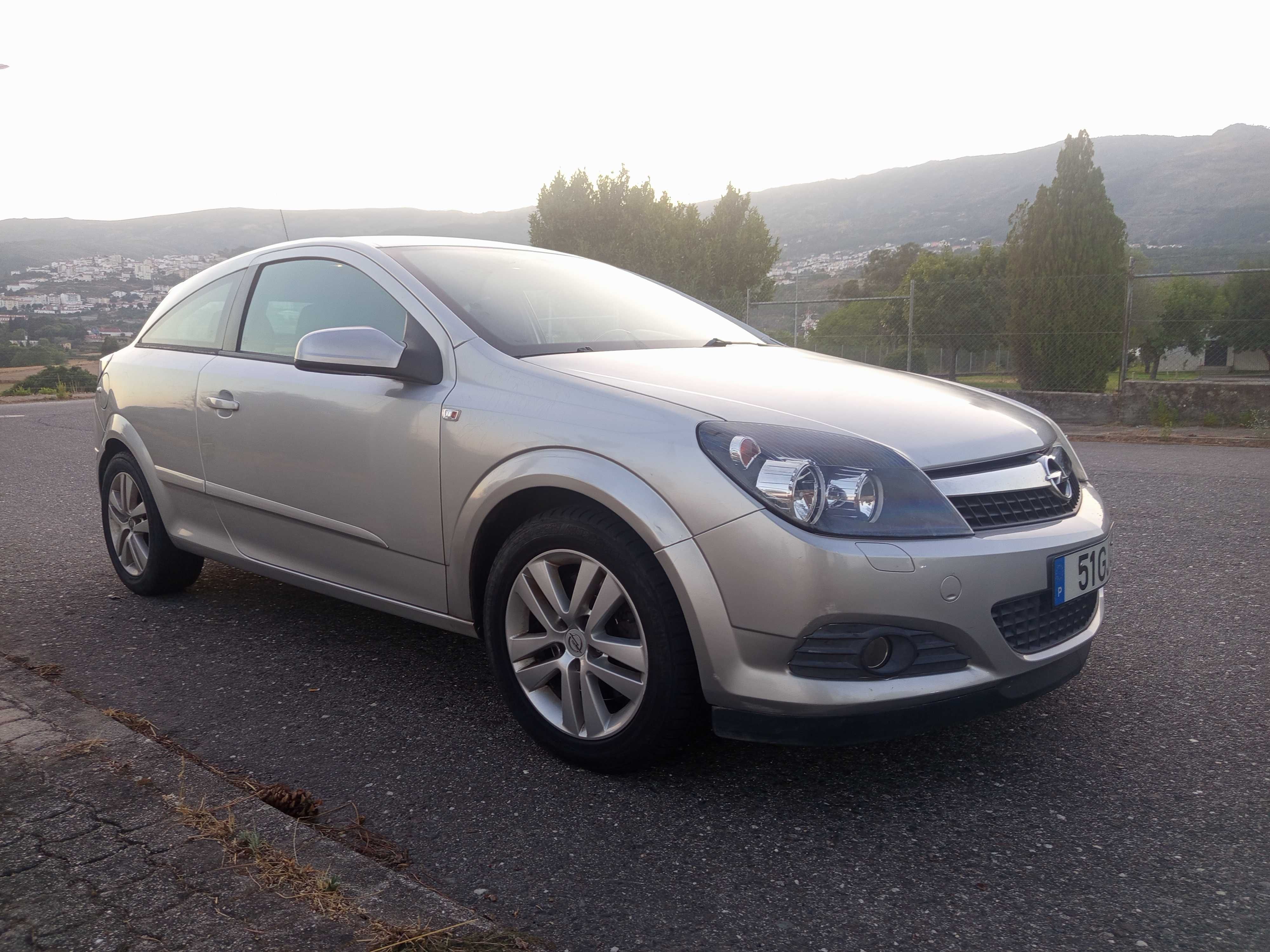 Opel astra gtc 1.7