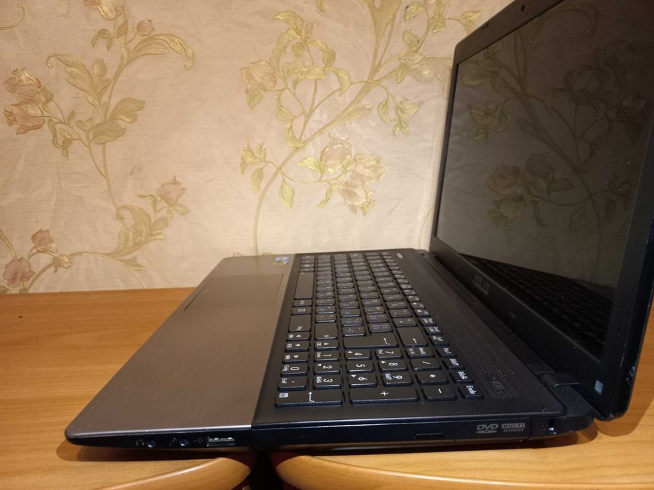 Игровой Видео GTX 1050 Ti  (4 ГБ)  / Intel Core i7 / ASUS Vivo Pro!!