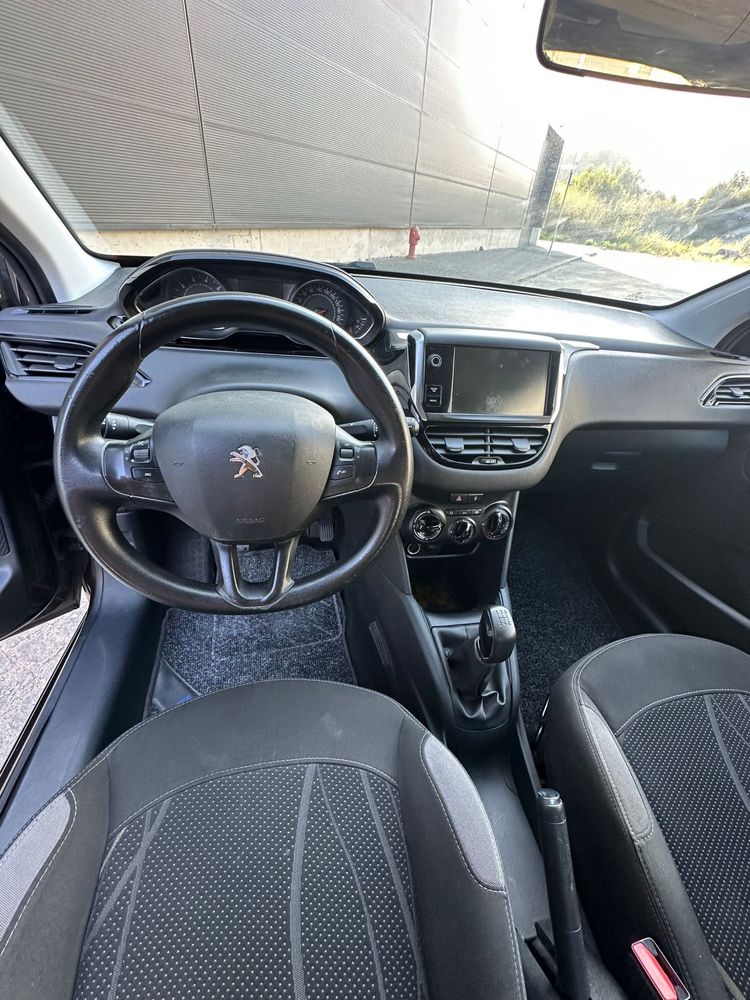 Peugeot 208 1.2 PureTech (2012) – 95.000km – Excelente Estado