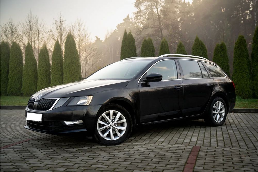 Skoda Octavia Skoda Octavia Combi 2.0 TDI DSG Ambition –Stan wzorowy, pełna historia