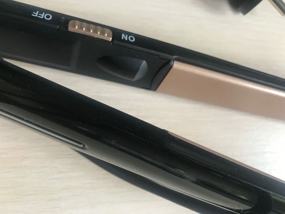 Вирівнювач праска для волосся