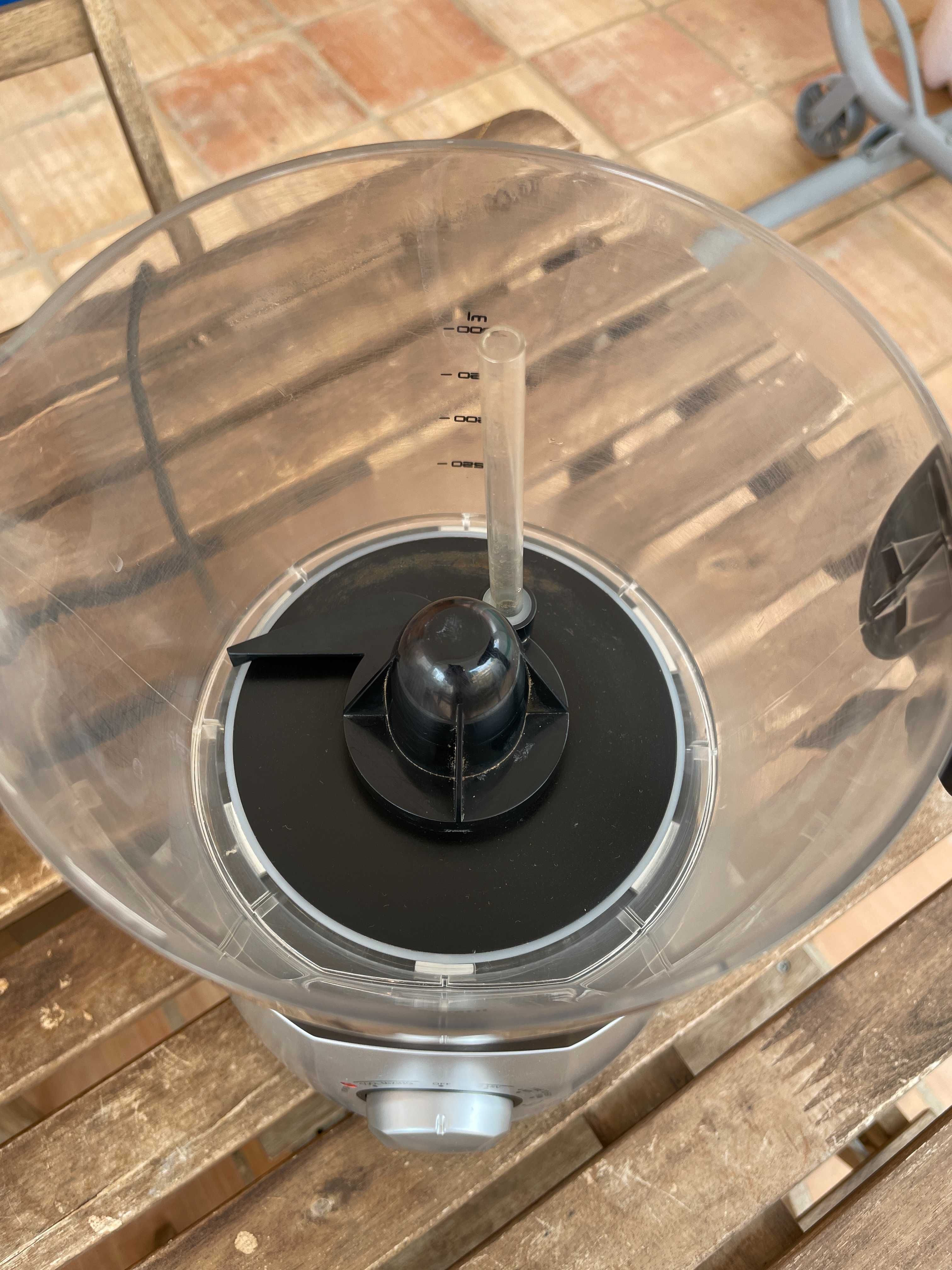 Máquina de fazer espuma ou chocolate quente Bialetti