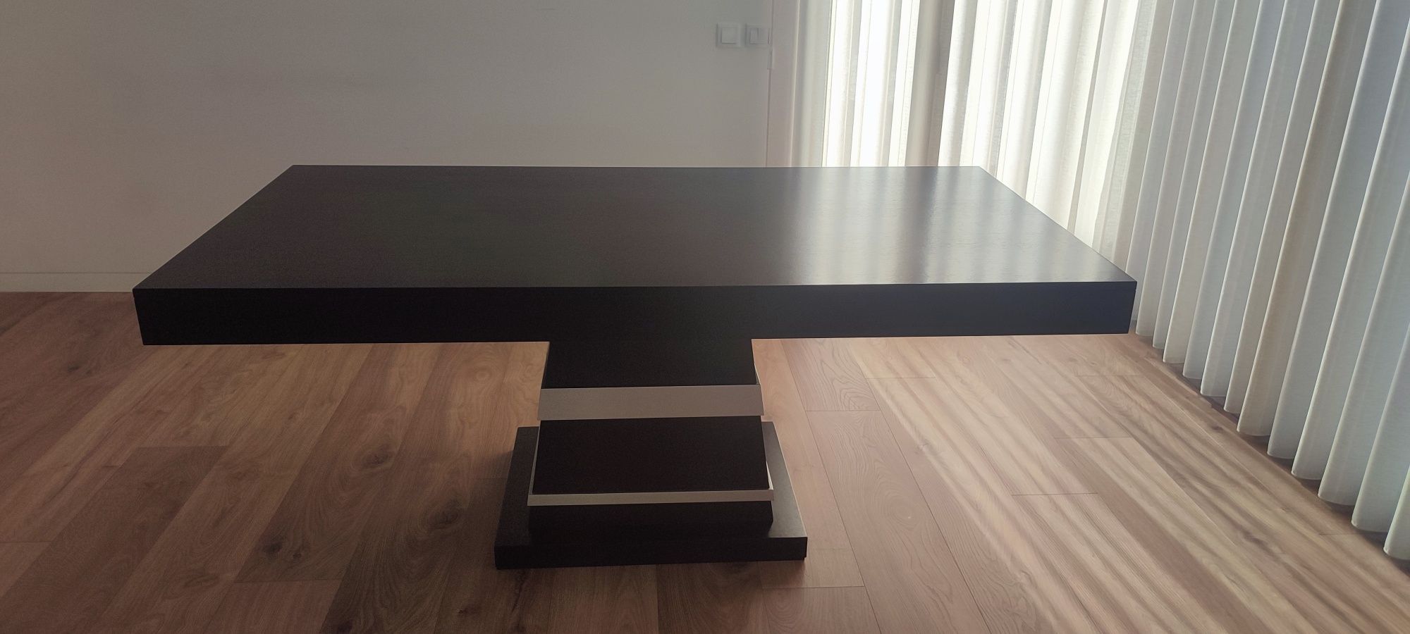 Mesa de sala 2m x 1m cor wengué + 6 cadeiras