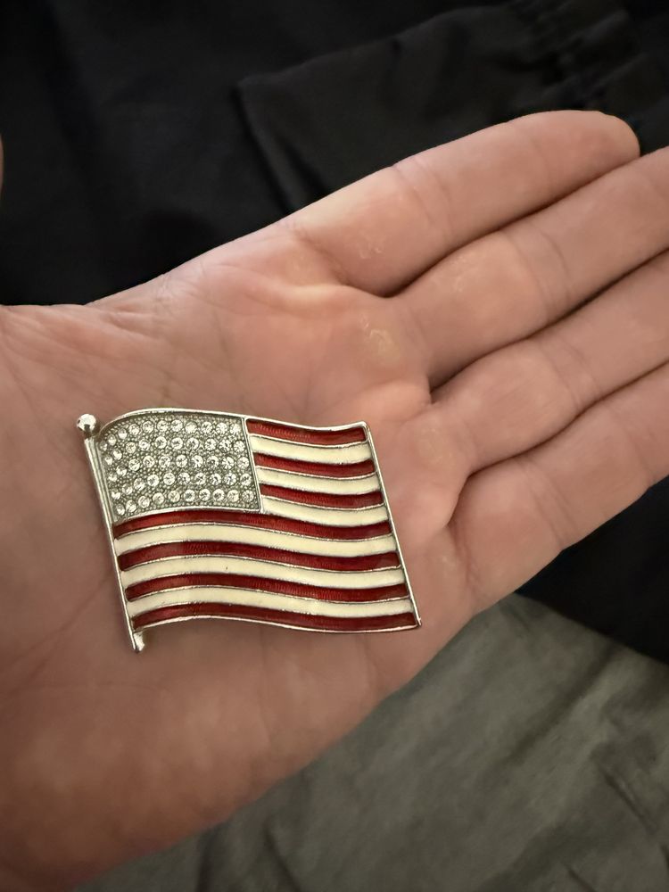 PIN USA com brilhantes