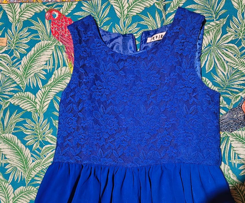 Kobaltowa sukienka elegancka iEfiel roz. 146-152