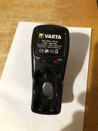 Зарядне Varta для пальчикових акумуляторів АА, ААА