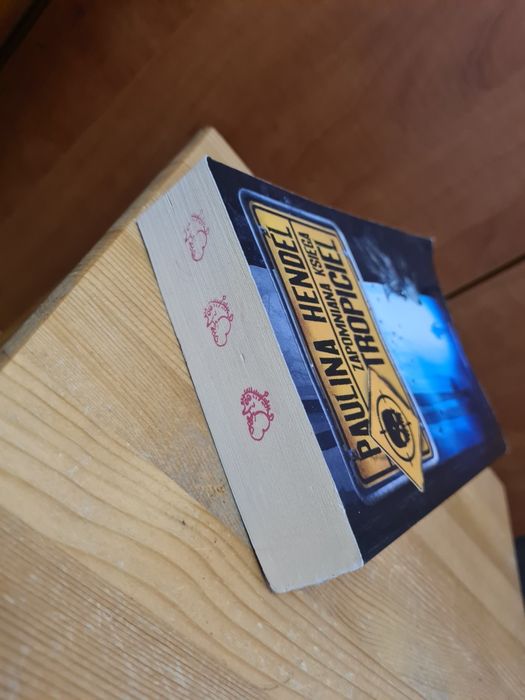 Zapomniana księga Tropiciel - Paulina Hendel