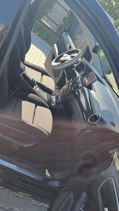 Mercedes-Benz B250 електромобіль електричка