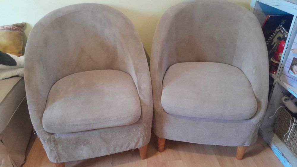 Poltronas nas camurça bege