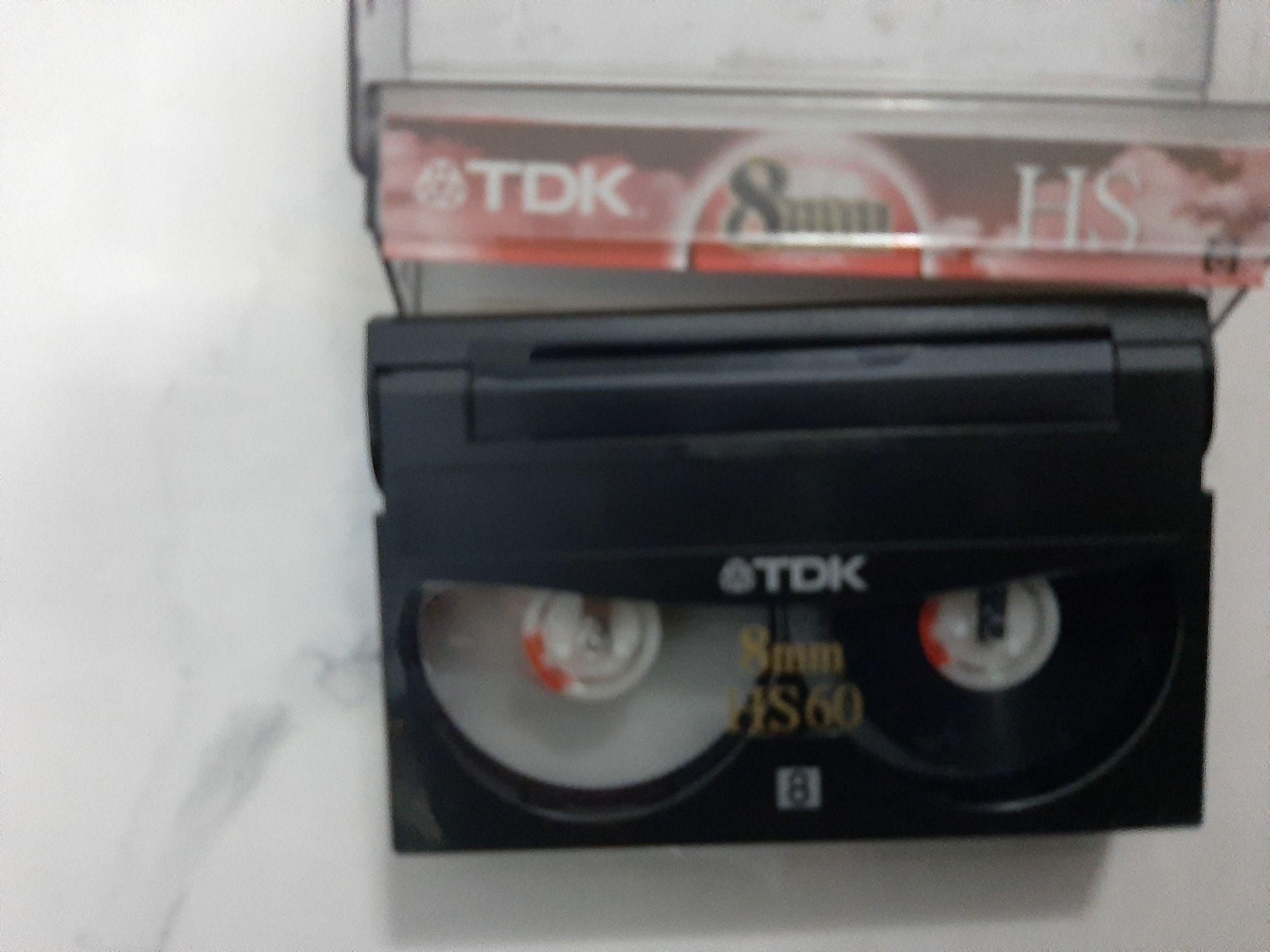 Касеты видео HI 8,,MINII DV, VHS фирменные нов.и бу.ДВД диски. Коробки