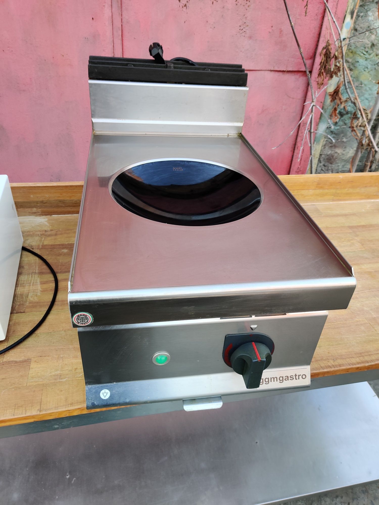 Вок wok индукционная плита ggm( Bertos)