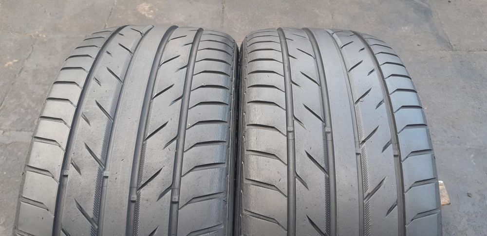 Opony Letnie 245÷40÷19÷Cena 110 szt.Adres-ZALESIANY 33 A-przy rondzie