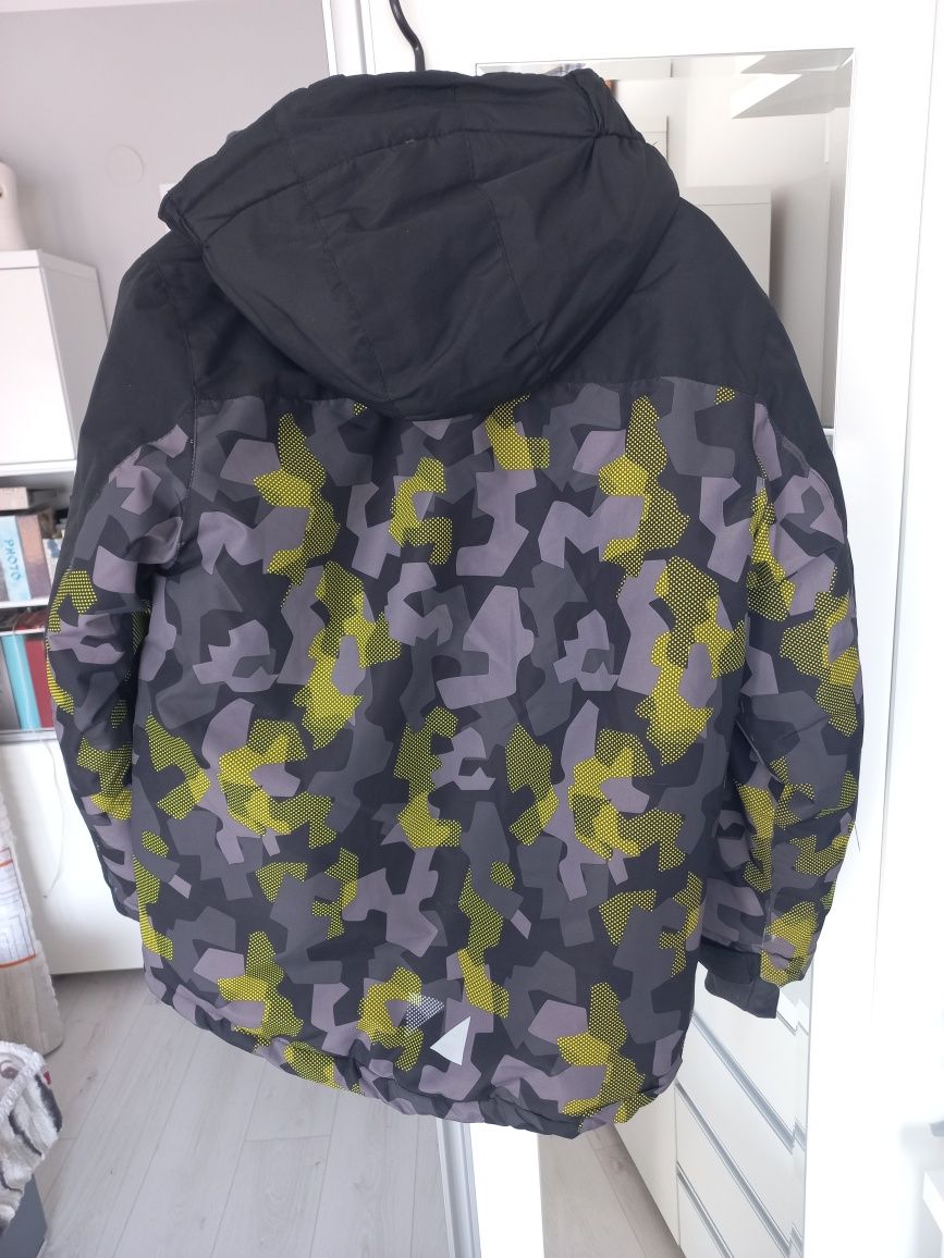 Kurtka ocieplana r 152