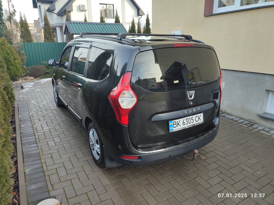 Дачиа лоджи 2013р.