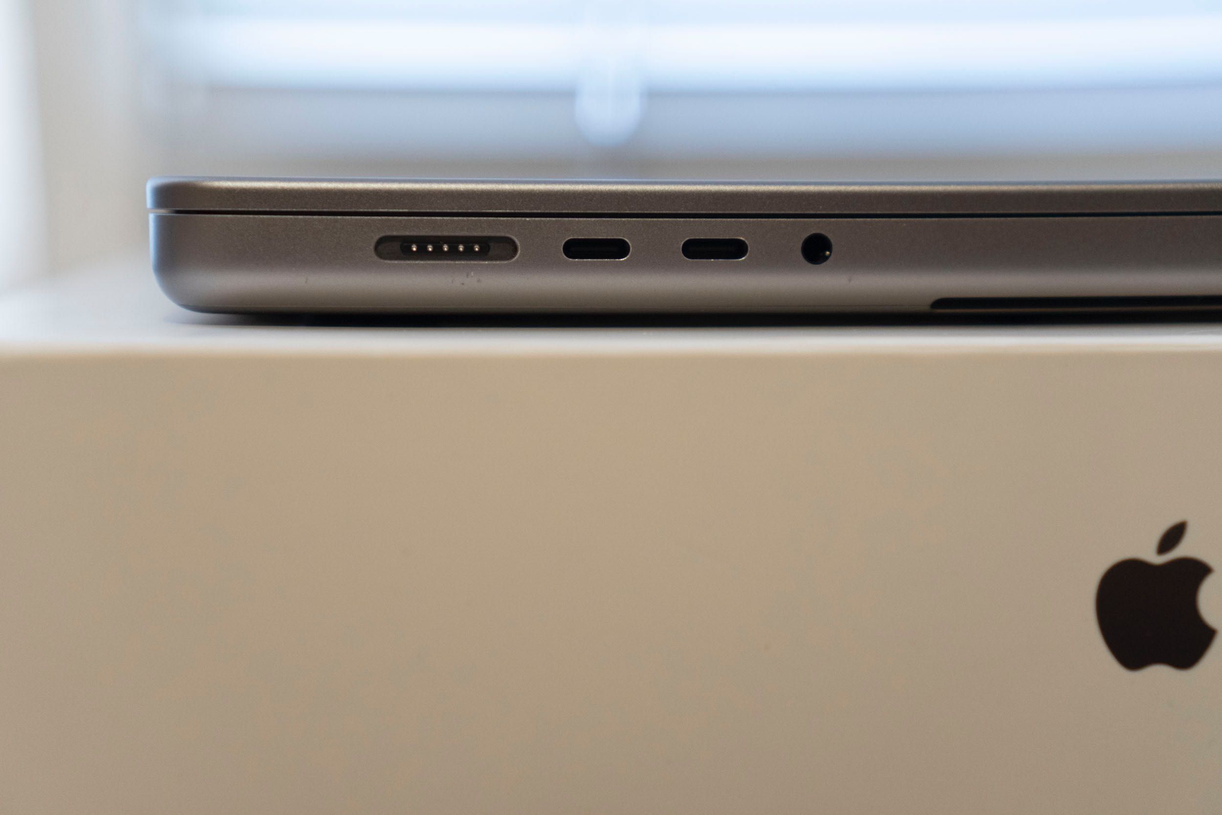 MacBook Pro 16" M1 Pro 2021 (2023!) 16/512GB батарея 145/88% ~ІДЕАЛ!