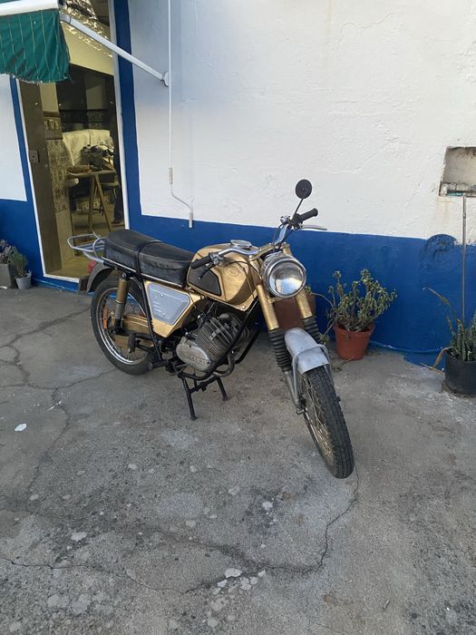Troco por mota do meu agrado