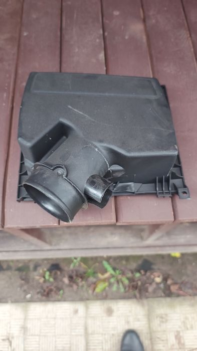 Кришка повітряного фільтра Ford Edge