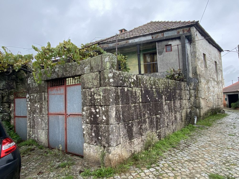 Moradia para restauro viseu