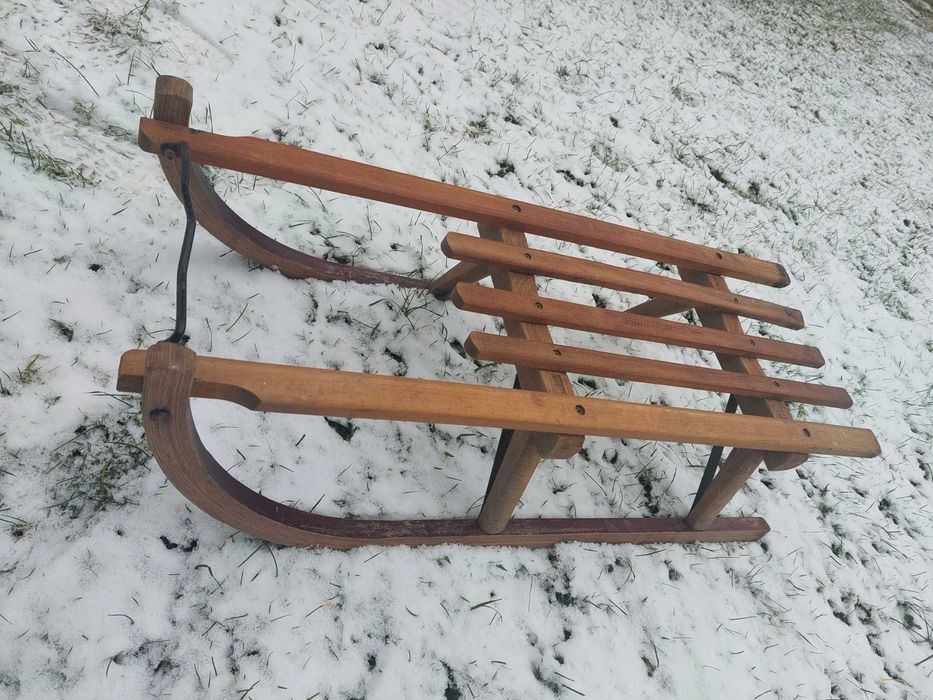 Drewniane Sanki Davos Germina z lat 20. XX wieku