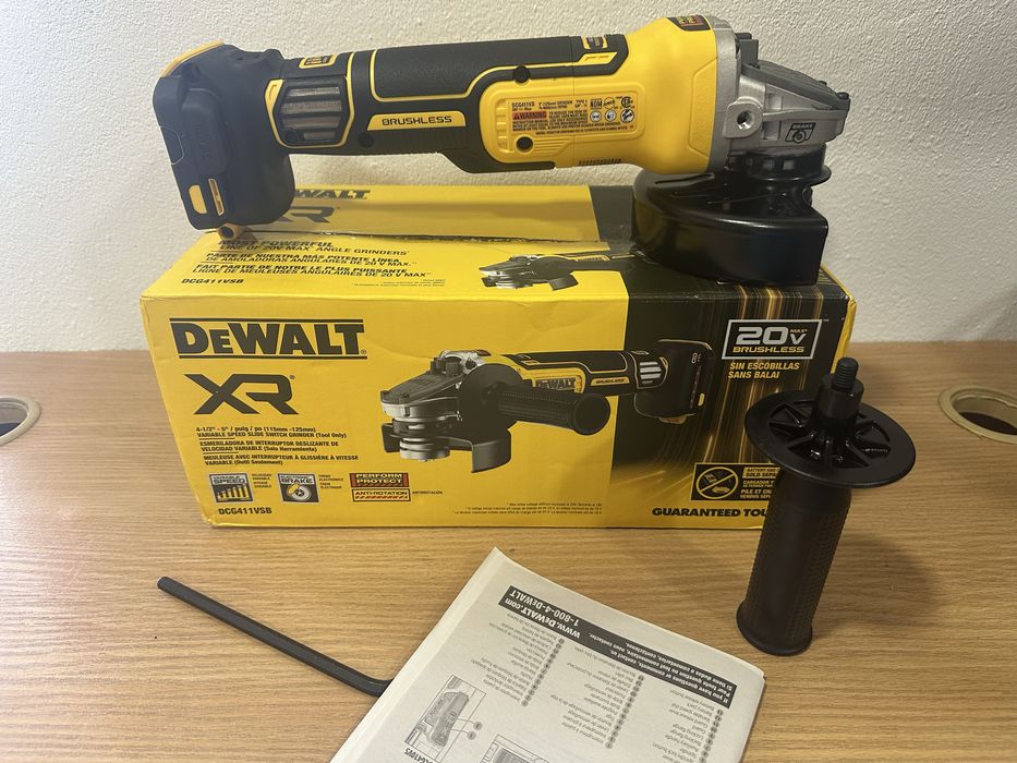 Болгарка з регулюванням обертів DeWalt DCG411VSB