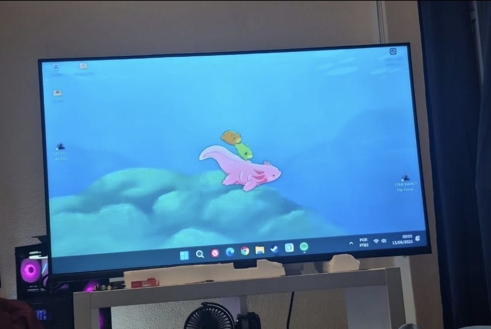 TV 43' QLED UltraHD 4K HDR10 para Rápida venda!