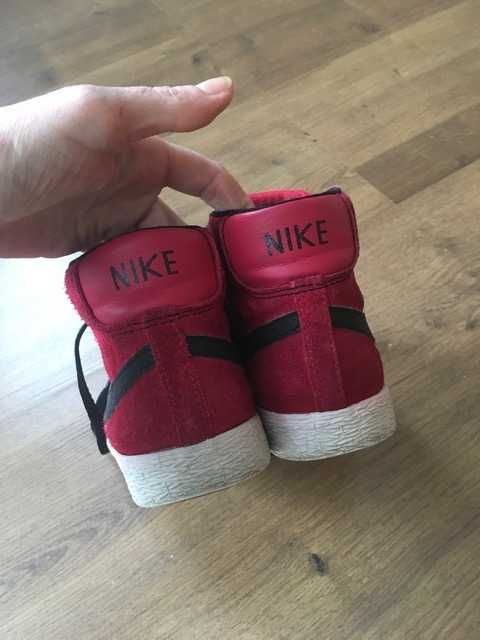Кеди, хайтопи, кросівки для дівчинки Nike