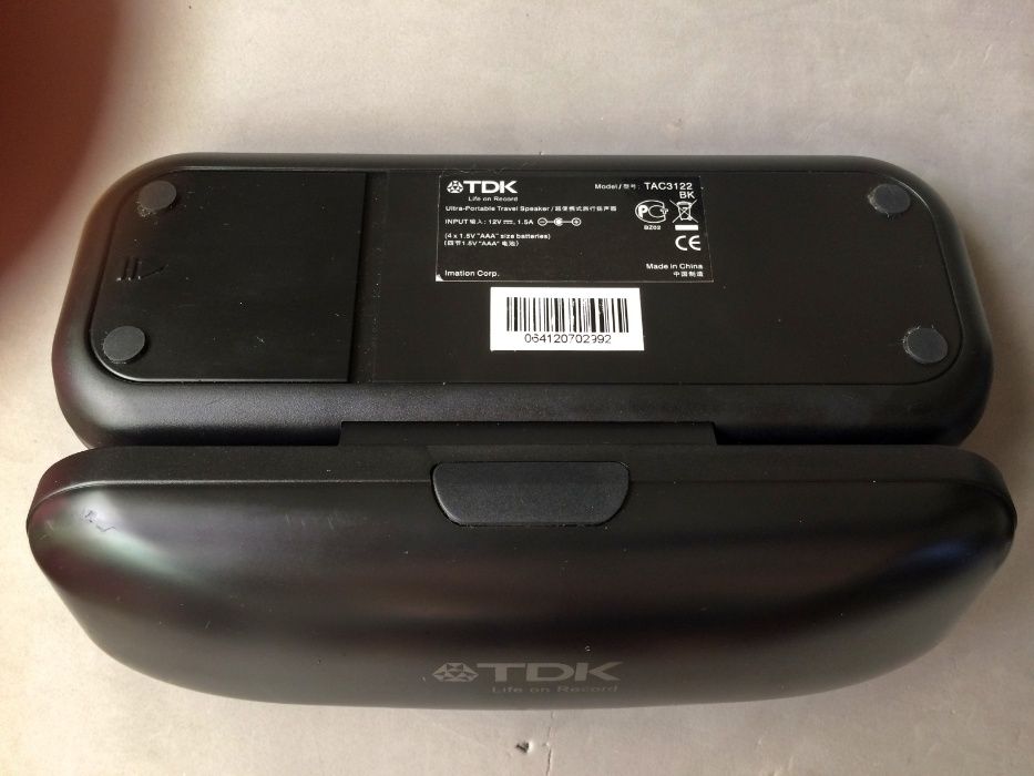 TDK TAC3122BK Portable Travel Speaker for iPod/iPhone Black