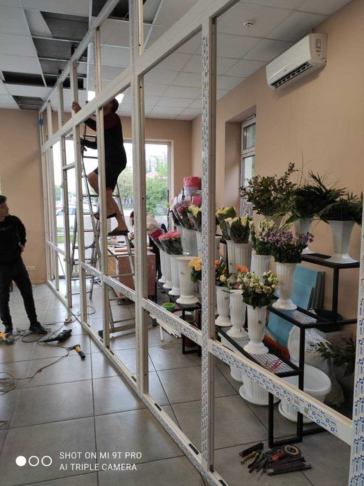 Алюминиевые и металлопластиковые двери и окна. Офисные перегородки.