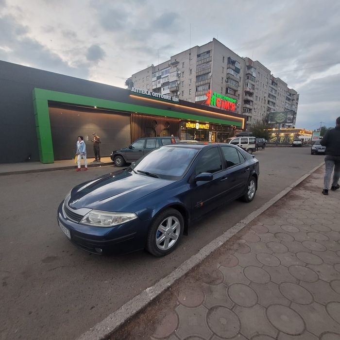 Продам автомобіль рено лагуна